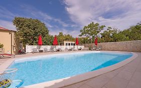 Apartmani Lovren