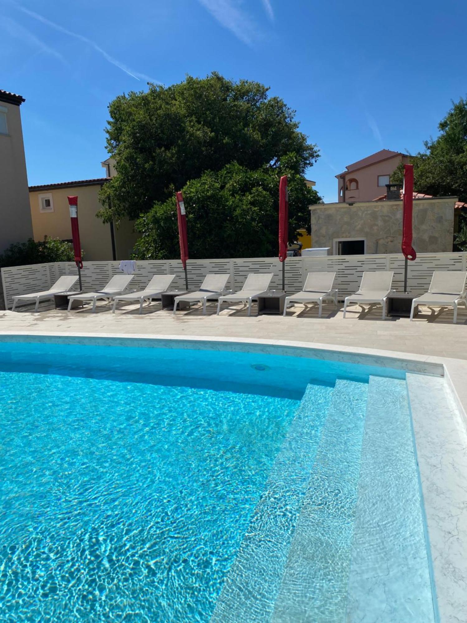 Apartmani Lovren Novaglia Esterno foto