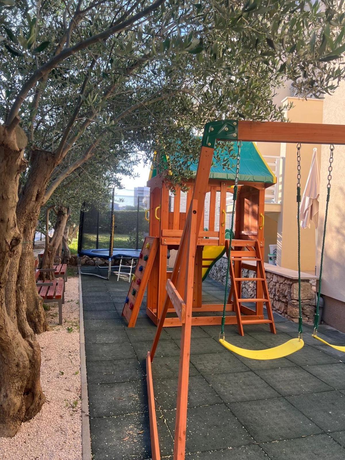 Apartmani Lovren Novaglia Esterno foto